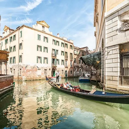 Casanova Fenice - Canal View-3